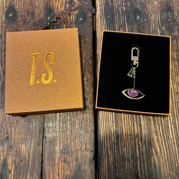 Taylor Swift Boxed CD Set - Picture 5 of 11